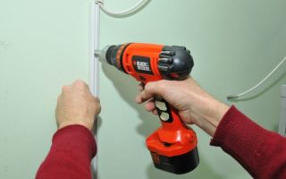 Различни начини за закрепване на проводници към стената