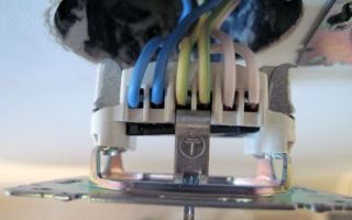 Как да свържете лампа чрез превключвател от контакт