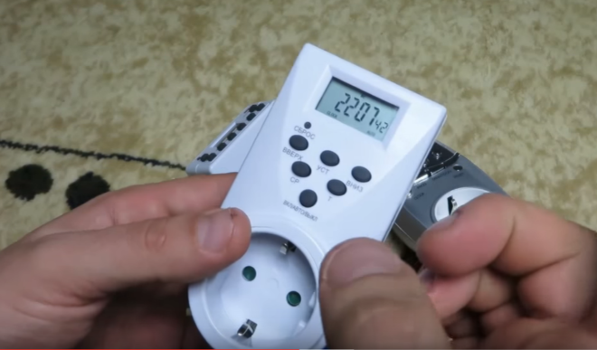 настройка на електронния таймер за гнездо