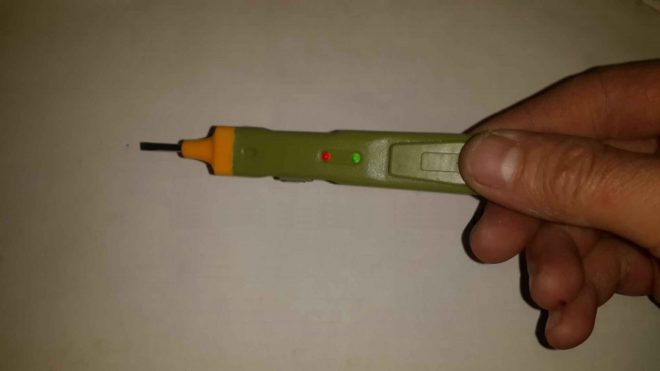 Индикаторна отвертка със звуков сигнал